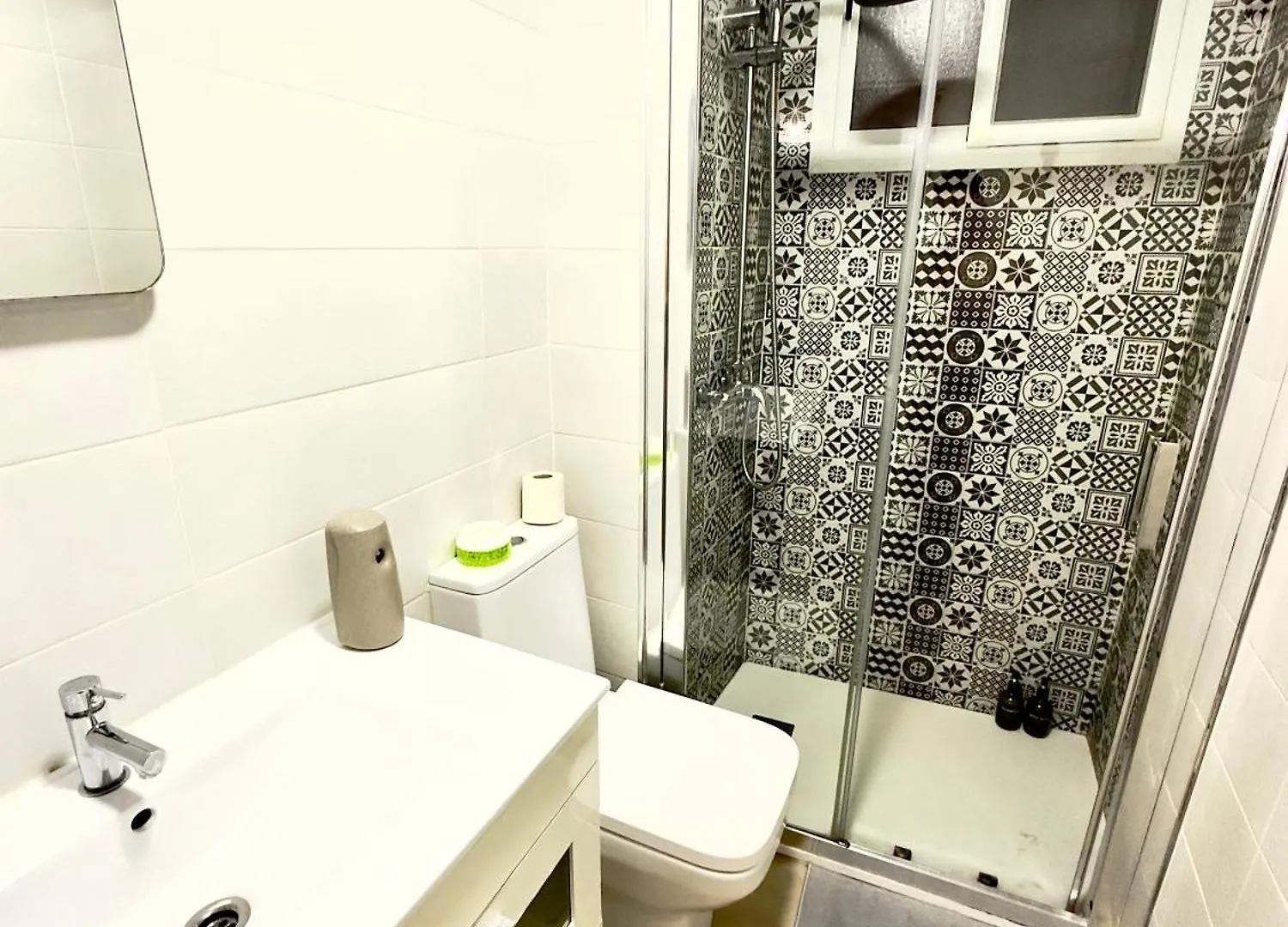 Puerto Amazonas Apartamento Con Jacuzzi Privado El Puerto de Santa Maria Apartment