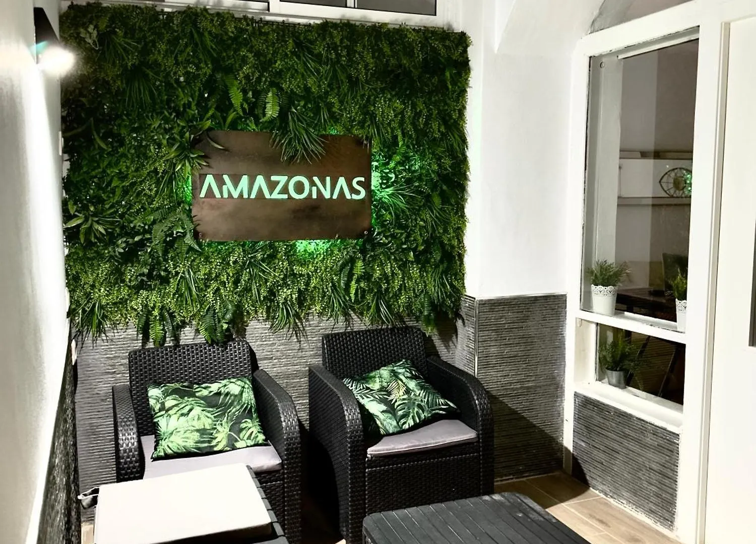 Puerto Amazonas Apartamento Con Jacuzzi Privado El Puerto de Santa Maria 0*,  Spain